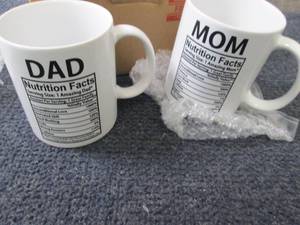 lot 42 image: MomDad Gift Mugs...