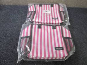 lot 55 image: 2 Insulated Lunch Bags...