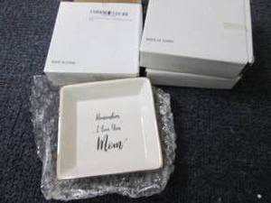 lot 61 image: 3 Gift Trinket Trays...