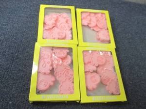 lot 77 image: 4 pks Ghost Cookie Molds...