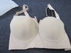 lot 87 image: Size 44D Bra...