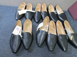 lot 126 image: 6 pr A New Day Flats  Size 6, 6.5,6...