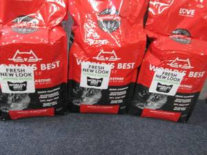 lot 165 image: 3- 8 lb Bags Worlds Best Cat Litte...
