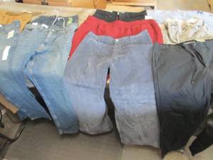 lot 189 image: 10 pr Assorted NWT Mens & Womens Pa...