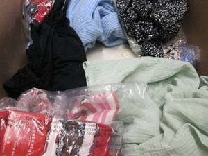 lot 192 image: Lot of 20 NWT Assorted Clothing Ite...