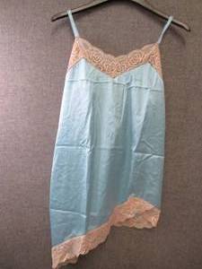 lot 202 image: 3 Sets Ladies XL Lingerie looks sma...