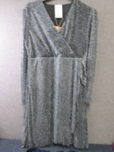 lot 212 image: 2 Ladies Small Dresses...