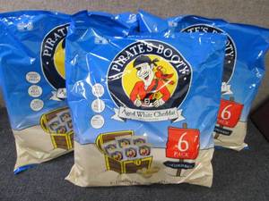 lot 231 image: 3- 6 (1 oz) bags Pirates Booty Aged...