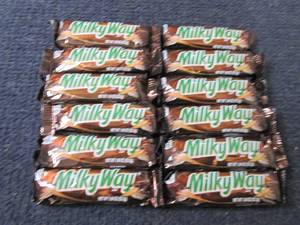 lot 287 image: 12- 1.84 oz Milky Way...