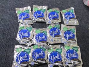 lot 295 image: 12- 1.4 oz York Peppermint Pattie...