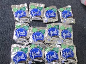 lot 298 image: 12- 1.4 oz York Peppermint Pattie...