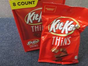 lot 342 image: 8- 3.1 oz KitKat Thins...
