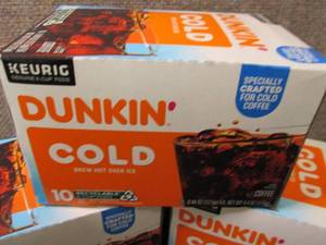 lot 373 image: 3- 10 ct Dunkin Cold Brew Kcups...