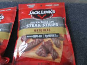 lot 390 image: 4- 3.0 oz Jack Links Extra Thick Cu...