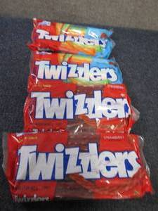 lot 407 image: 4 pks Twizzlers...