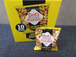lot 412 image: 10- 1 oz Dots Honey Mustard Homest...
