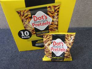 lot 414 image: 10- 1 oz Dots Honey Mustard Homest...
