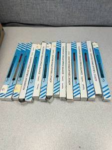 lot 18 image: 16 - Aluminum Tubular Spring Balances