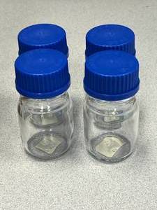 lot 33 image: 4 - 100ml Screw Cap Jars, Blue Top