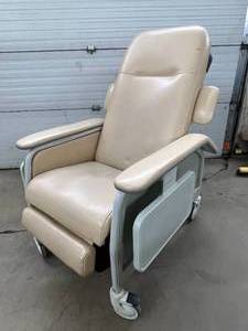 lot 38 image: MSRP $2000 Lumex 577RG-KIT Clinical Care 4-Position Mobile Treatment Recliner  Offers Adjustable Backrest, Pop-Up Side Tables & Ultra-Comfortable Upholstery  Designed for Maximum Patient Comfort & Care  Excellent Condition