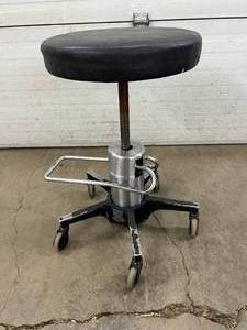 lot 39 image: MSRP $2,500  Reliance 540 Height Adjustable Dental Assistant Stool  Hydraulic Lift for Easy Adjustment  Renowned for Comfort & Efficiency - Good Functioning Condition