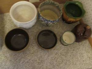 lot 89 image: Assortment of Medium sized flower p...