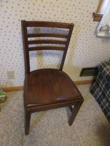 lot 91 image: Vintage hardwood mission style dini...
