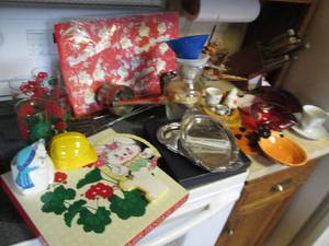 lot 100 image: Holly Hobbie cup with saucer, Straw...