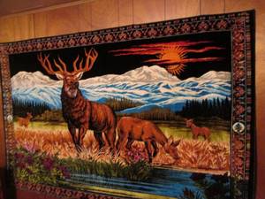lot 112 image: Huge 5ft7ft Wildlife wall tapestr...