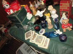 lot 136 image: Lot of Avon collectibles geared tow...
