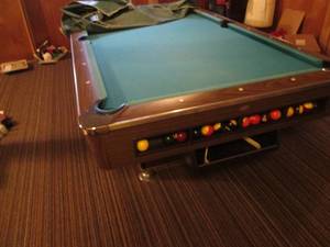 Regulation size Pool Table includin...