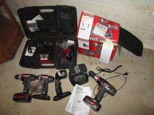 lot 168 image: Craftsman 19 2v 2pc 12in drilldr...