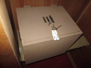lot 190 image: Vintage Victor Treasure Chest firep...