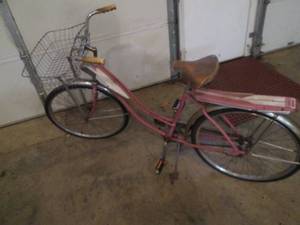 Vintage Hawthorne women's bicycle w...