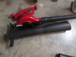 lot 226 image: Toro electric blowervac with prope...