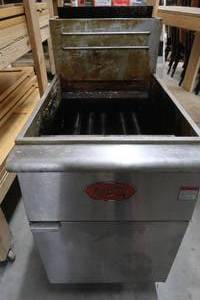 lot 18 image: ADVANCO STAINLESS STEEL DOUBLE DEEP FRYER