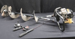 lot 26 image: STRIKE MASTER MAG 2000 10 AUGER AND ICE FISHING RODS