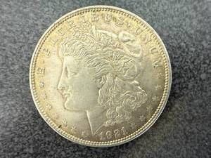 lot 30 image: 1921 Morgan Dollar