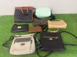 lot 98 image: Handbags