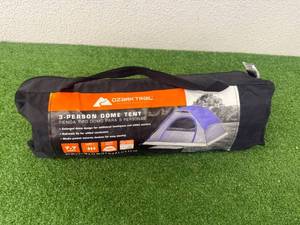 lot 109 image: 3 Person Dome Tent