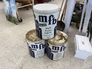 lot 122 image: 3 Shortening Tins with Lids