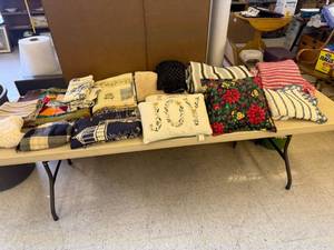 lot 129 image: Everything on Table