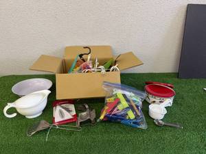 lot 131 image: Full Box of Kitchen Items