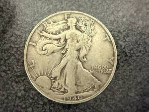 lot 140 image: 1940S Walking Liberty Half Dollar