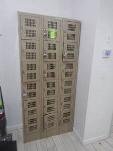 lot 26 image: 18 Cubby Locker with (8) padlocks