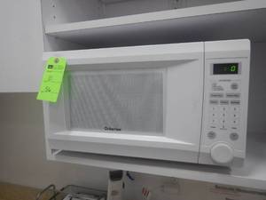 lot 56 image: Microwave Criterion white