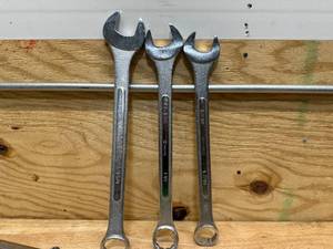 lot 125 image: Tactix Combination Wrench Set (3 Piece)