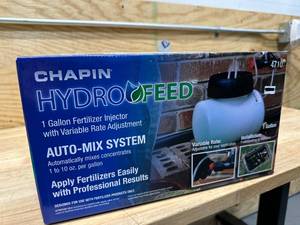 lot 134 image: Chapin HydroFeed Fertilizing Injection System - 1gal Capacity