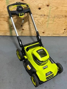 lot 11 image: 40V HP Brushless 21 in. Cordless Battery Walk Behind Multi-Blade Self-Propelled Mower (Tool Only)