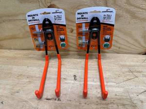 lot 77 image: Tornado Lot of 2- 00525 Ladder Hook 0428252.5